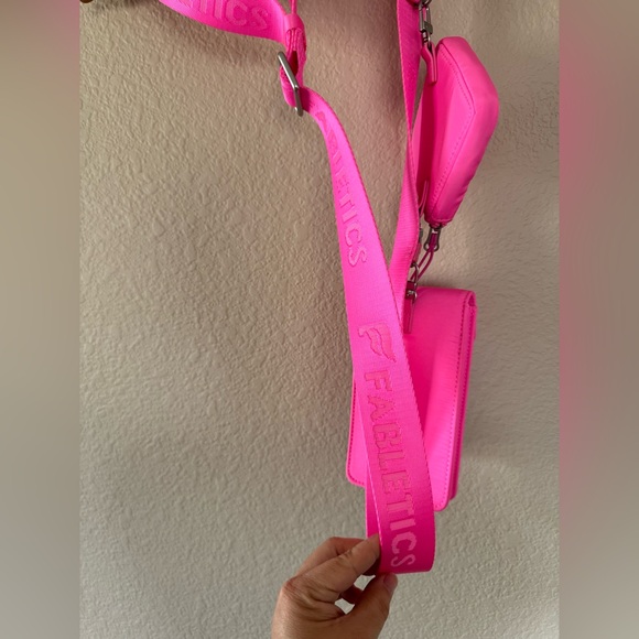 Fabletics Modular Crossbody Clip Bag - Picture 3 of 5